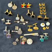GROUP OF GENTLEMAN&rsquo;S ACCESSORIES