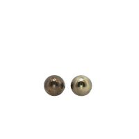 PAIR OF GOLD STUDS