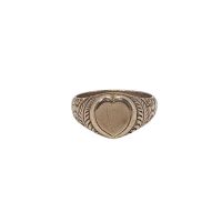 ANTIQUE SIGNET RING